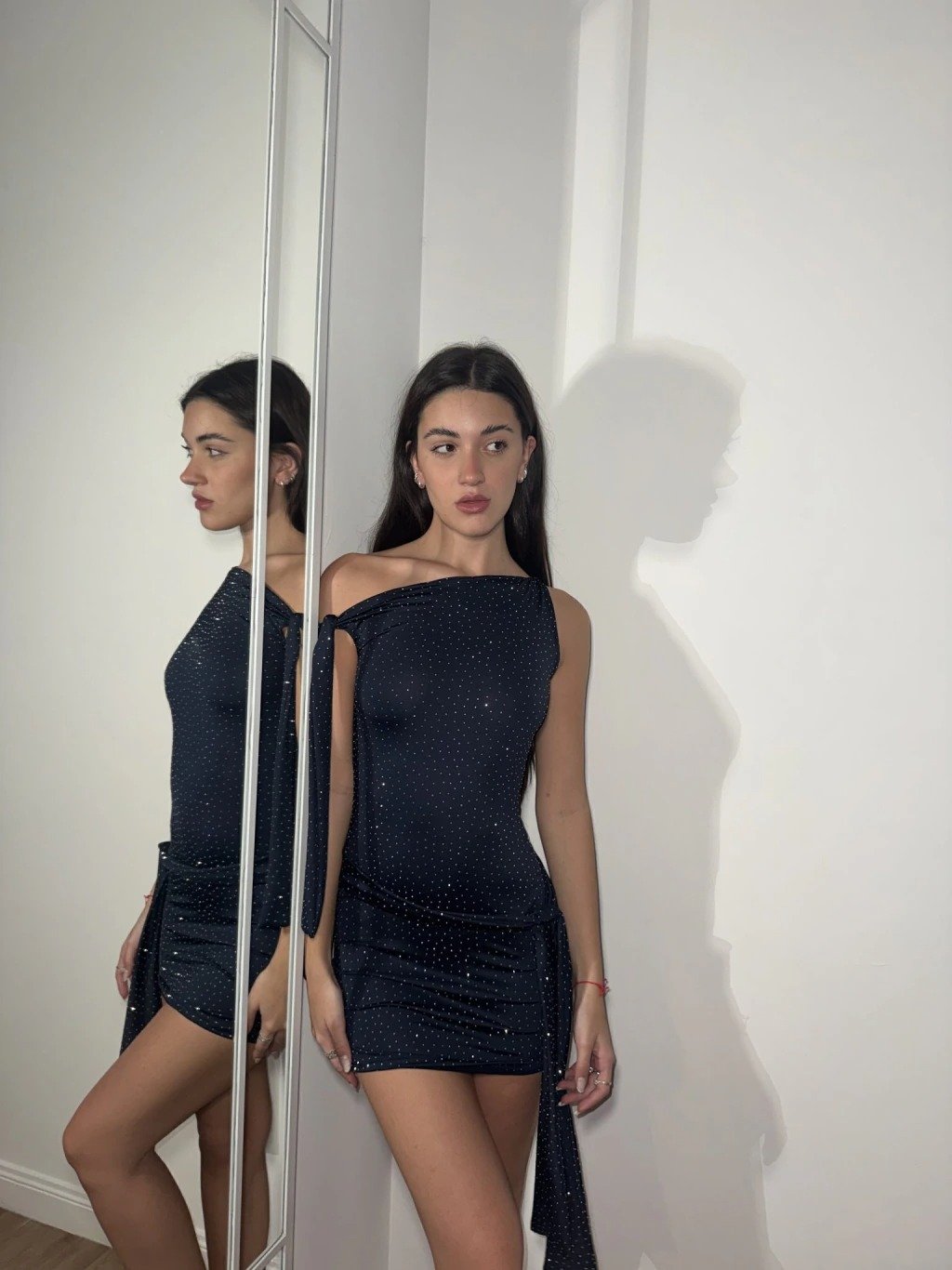 VESTIDO AILIN CORTO DE TACHAS